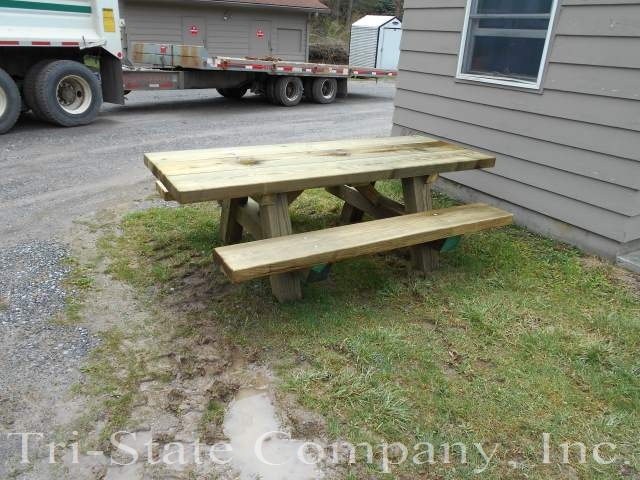 James River Picnic Tables